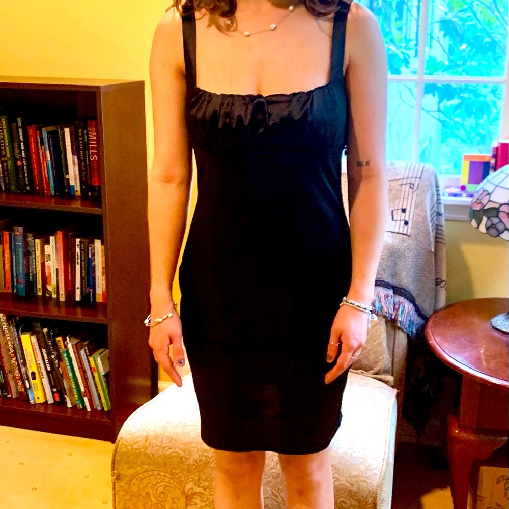 NEW w/o Tags -- Perfect Little Black Dress Size Small by Forever 21